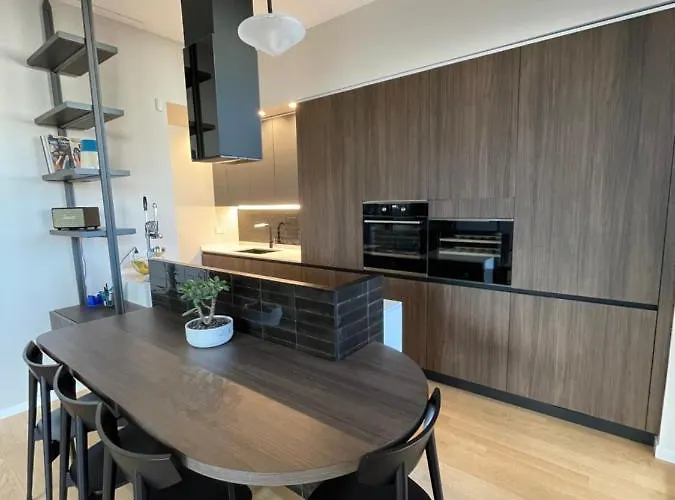 Lucia's House דירה