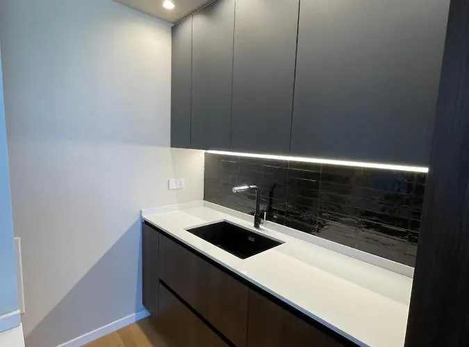 Lucia's House דירה *