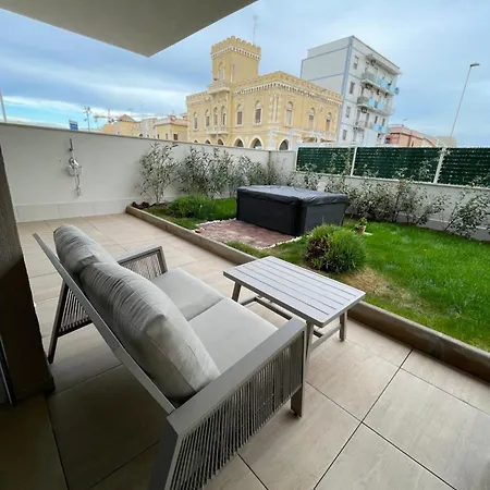 Apartment Lucia's House *